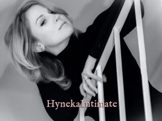 HynekaIntimate