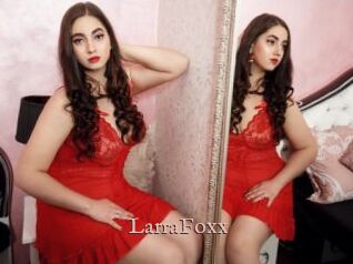 LarraFoxx