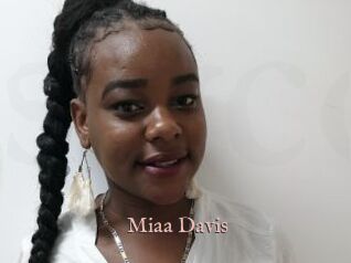 Miaa_Davis