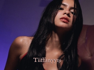 Tiiffanyy19